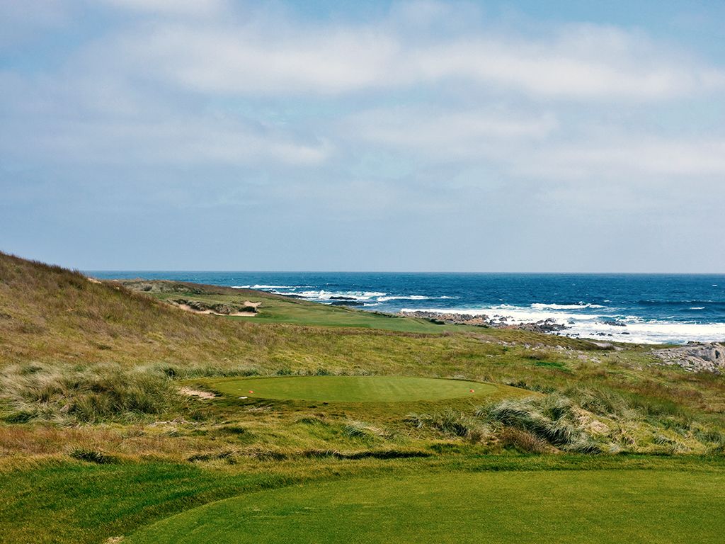 2nd Hole at Ocean Dunes Golf Course (302 Yard Par 4)